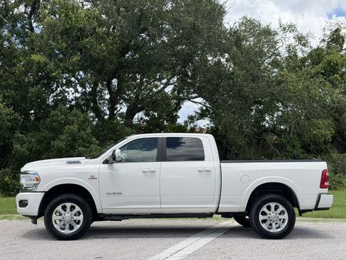 Used 2021 RAM 2500 Laramie AWD/4WD image 2