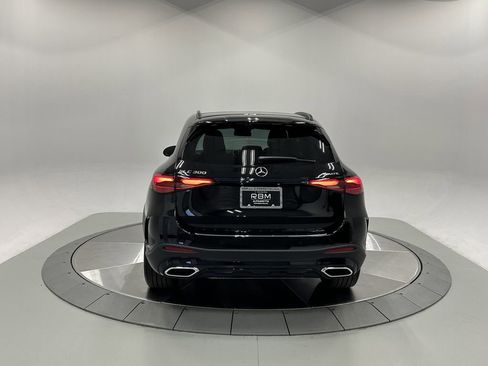 Certified 2025 Mercedes-Benz GLC 300 4MATIC image 6