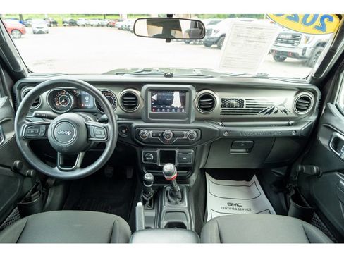 Used 2020 Jeep Wrangler Unlimited Sport AWD/4WD image 32