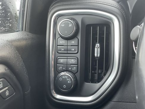 Used 2019 Chevrolet Silverado 1500 LT Trail Boss AWD/4WD image 31