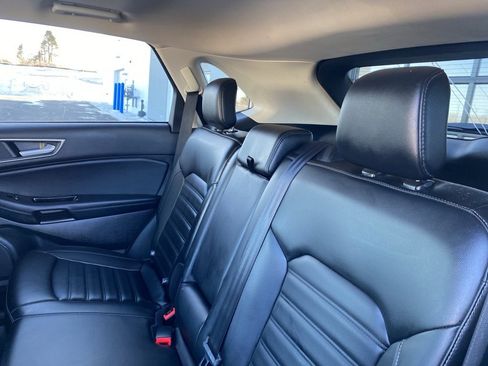 Used 2020 Ford Edge SEL image 13