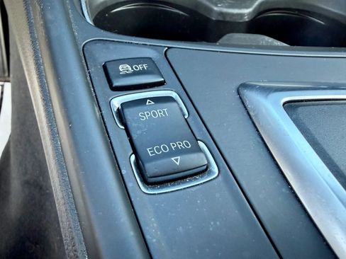 Used 2013 BMW 328i xDrive Sedan AWD/4WD image 40