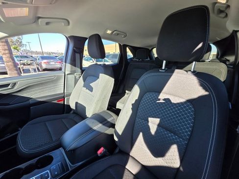 Used 2025 Ford Escape Active image 12