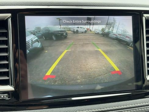 Used 2023 Chrysler Pacifica Touring-L FWD image 26