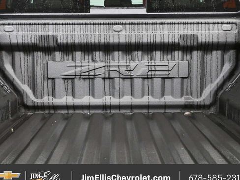 Used 2024 Chevrolet Colorado ZR2 w/ ZR2 Convenience Package III AWD/4WD image 28