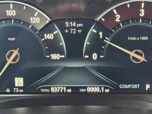 Used 2019 BMW 530i xDrive w/ Convenience Package AWD/4WD image 5