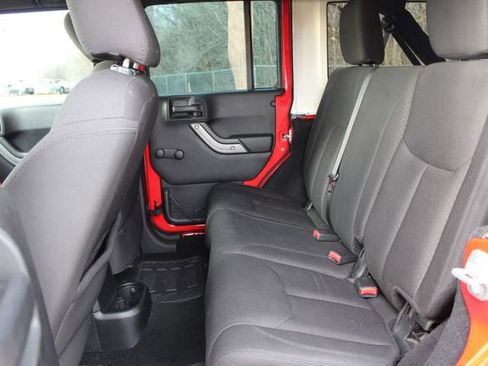 Used 2015 Jeep Wrangler Unlimited Sport w/ Connectivity Group image 14