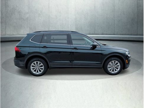 Used 2019 Volkswagen Tiguan SE w/ 3rd Row Seat Package AWD/4WD image 8