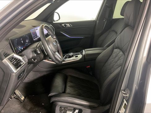 Certified 2025 BMW X5 M60i w/ Executive Package image 6