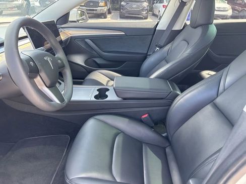 Used 2023 Tesla Model 3 Standard Range image 6
