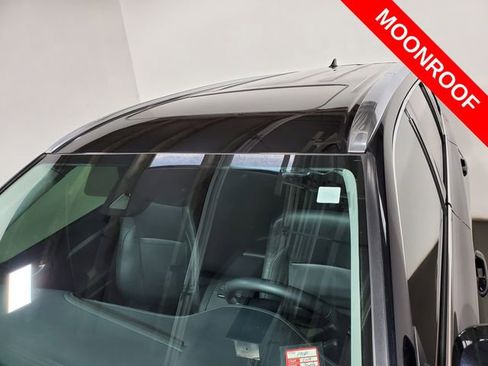 Used 2019 Toyota Highlander XLE image 8