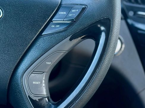 Used 2013 Hyundai Sonata Limited image 18