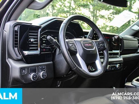 Used 2025 GMC Sierra 1500 SLT RWD image 31
