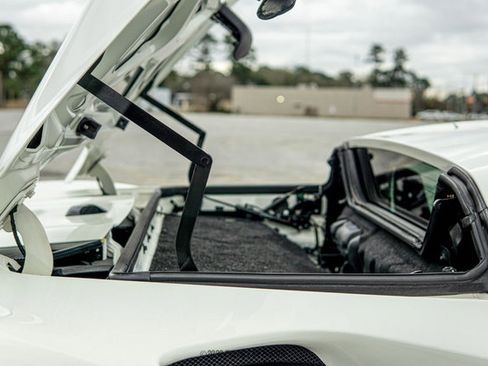 Used 2017 Ferrari 488 Spider RWD image 68
