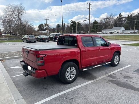 Used 2023 Nissan Frontier SV w/ SV Convenience Package image 3