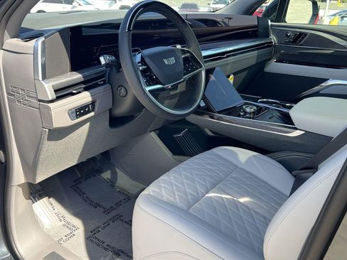 New 2026 Cadillac Escalade IQ Luxury 1 image 9