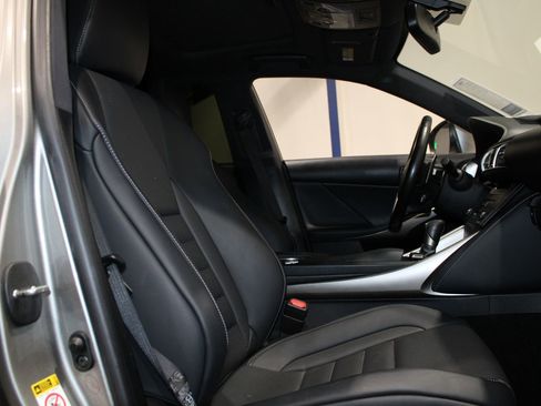 Used 2016 Lexus IS 200t image 16