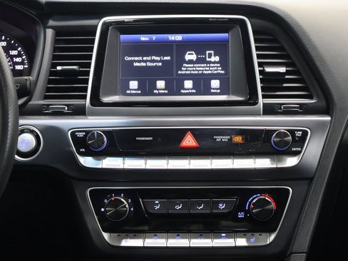 Used 2018 Hyundai Sonata Sport image 19