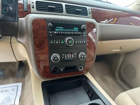 Used 2012 Chevrolet Tahoe LS image 17