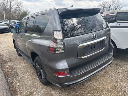 Used 2023 Lexus GX 460 Premium w/ Accessory Package image 5