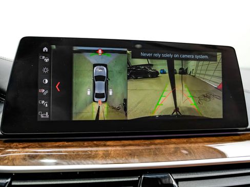 Used 2019 BMW 540i xDrive w/ M Sport Package image 26