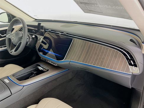 New 2026 Mercedes-Benz E 350 4MATIC Sedan image 29