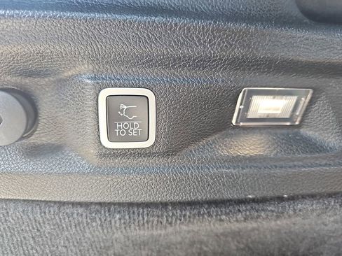 Used 2022 Jeep Grand Cherokee L Summit w/ Advanced Protech Group IV AWD/4WD image 17