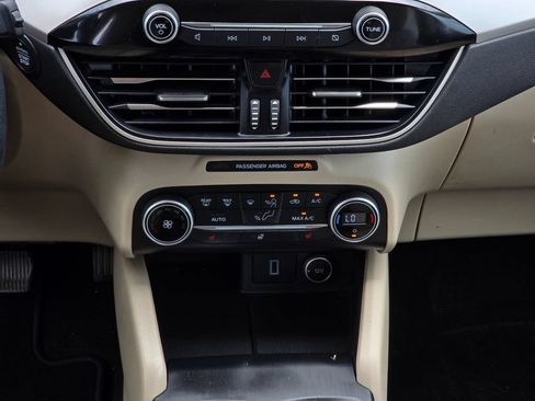 Used 2020 Ford Escape SEL FWD image 15