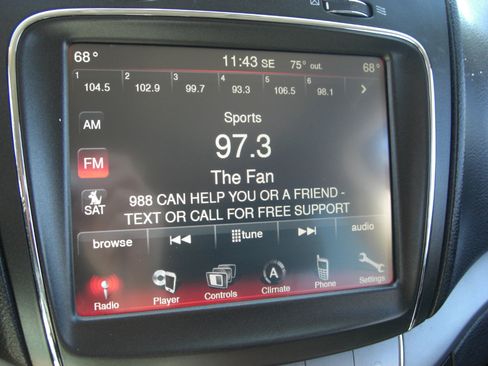 Used 2017 Dodge Journey Crossroad image 8