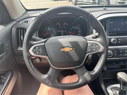 Used 2022 Chevrolet Colorado LT w/ LT Convenience Package AWD/4WD image 17