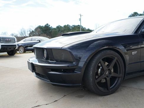 Used 2006 Ford Mustang GT image 11