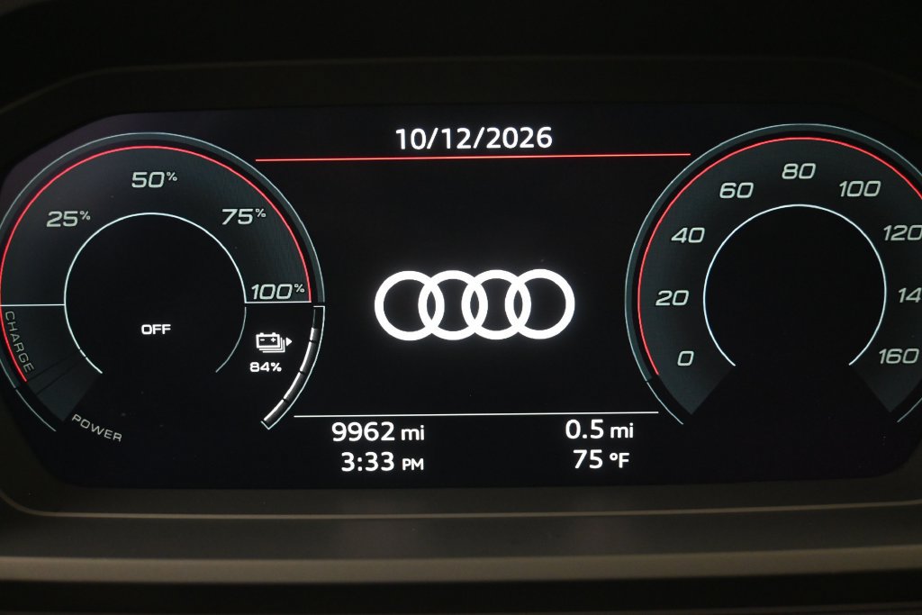 Used 2024 Audi Q4 e-tron Prestige AWD/4WD image 27
