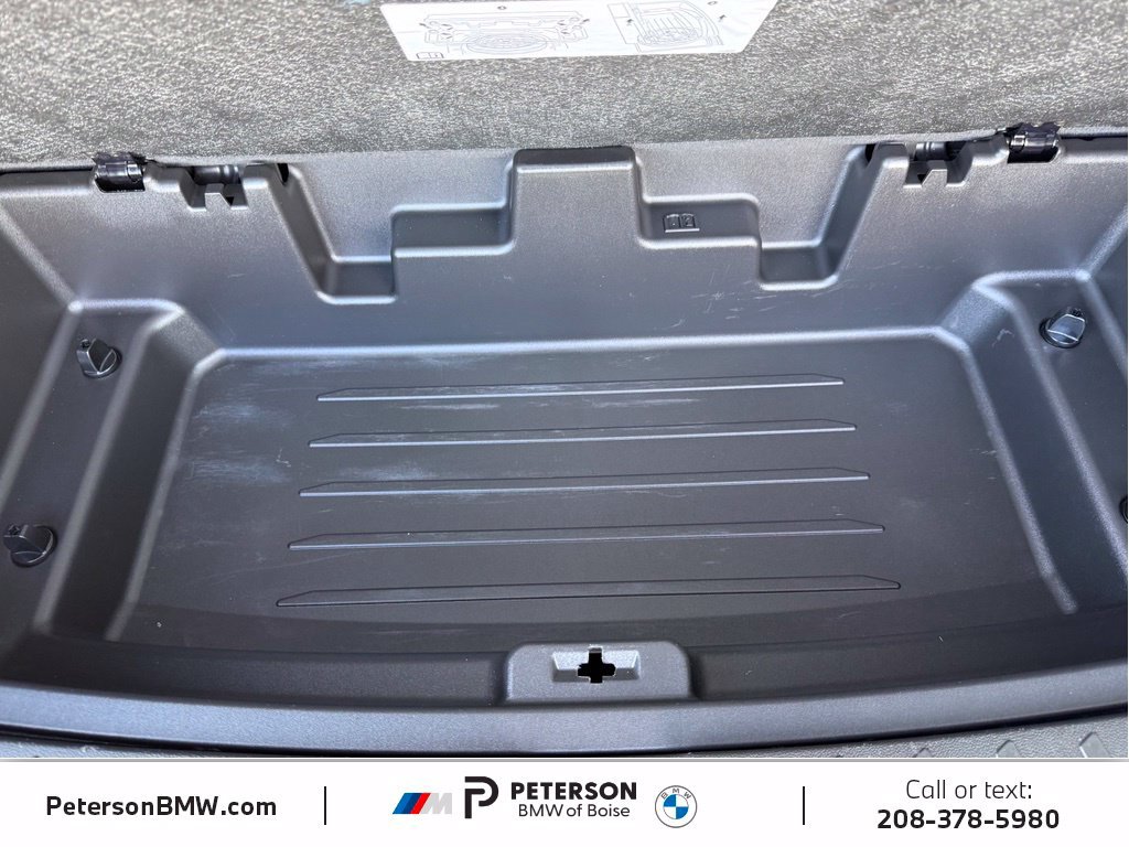 Used 2023 Chevrolet Traverse LT AWD/4WD image 10