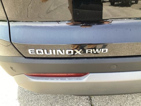 New 2026 Chevrolet Equinox LT w/ Convenience Package II image 11