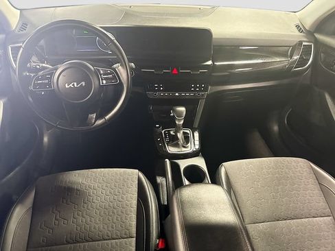 Used 2024 Kia Seltos S AWD/4WD image 24