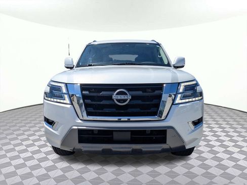 Used 2022 Nissan Armada SL w/ Captain's Chairs Package RWD image 8