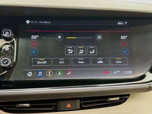 Used 2022 Buick Envision Avenir w/ Technology Package II image 15