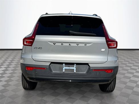 Used 2023 Volvo XC40 Recharge Ultimate w/ Protection Package Premier image 7
