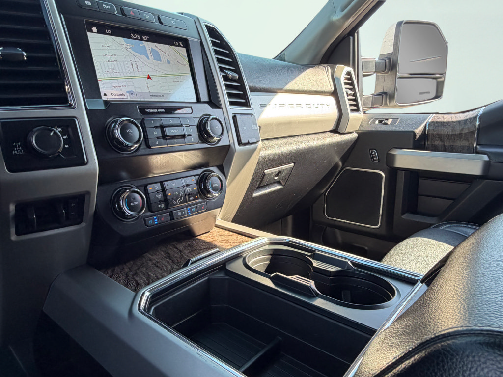 Used 2019 Ford F250 Lariat w/ Lariat Value Package AWD/4WD image 20