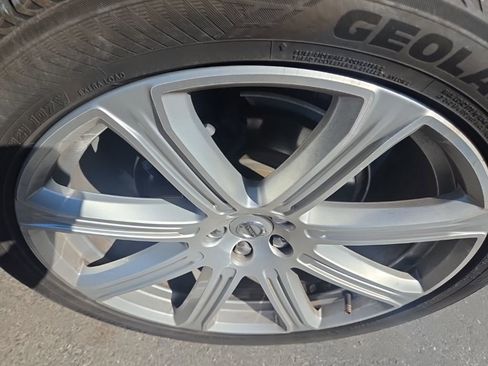 Used 2017 Volvo XC90 T6 Inscription w/ Vision Package image 7