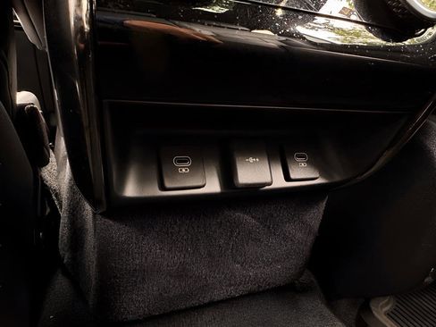 Used 2023 Land Rover Range Rover Sport First Edition AWD/4WD image 20
