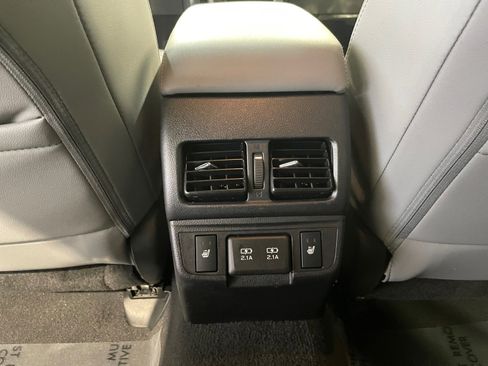 Used 2019 Subaru Outback 3.6R Limited image 22