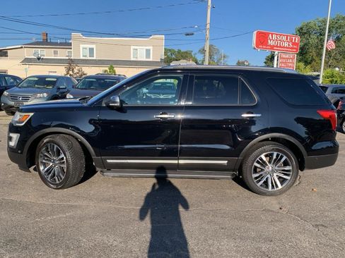 Used 2017 Ford Explorer Platinum image 7