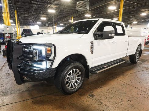 Used 2022 Ford F250 Lariat AWD/4WD image 3