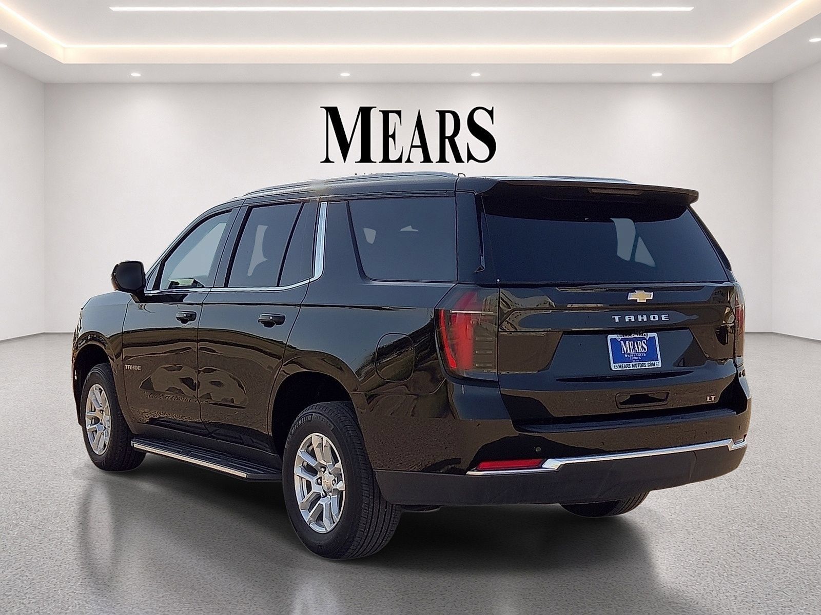 Used 2025 Chevrolet Tahoe LT AWD/4WD image 3