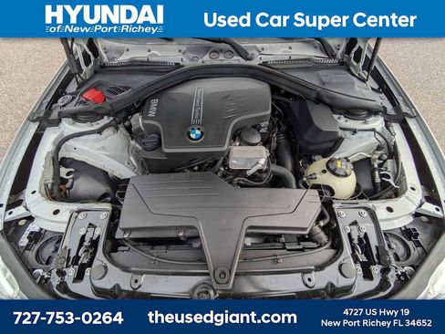 Used 2016 BMW 320i Sedan RWD image 12