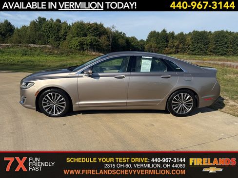Used 2018 Lincoln MKZ Premiere image 2