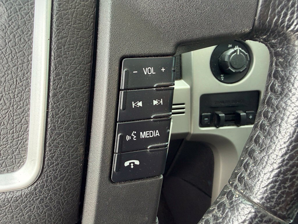 Used 2014 Ford F150 Lariat w/ Equipment Group 502A Luxury AWD/4WD image 13
