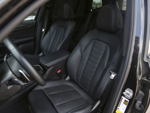 Used 2023 BMW X3 M40i image 5