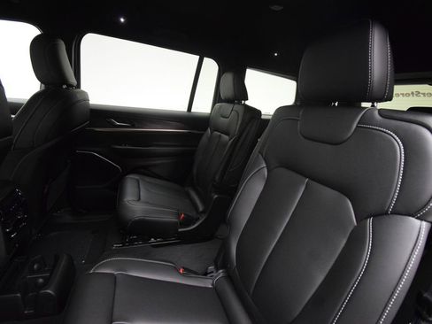 New 2026 Jeep Grand Cherokee L Limited AWD/4WD image 35